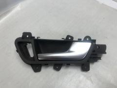 Audi A5 Sportback (8TA) Ön Sol Kapı İçten Açma Kolu (Siyah) (2008-2012) (8K0837020 D E)