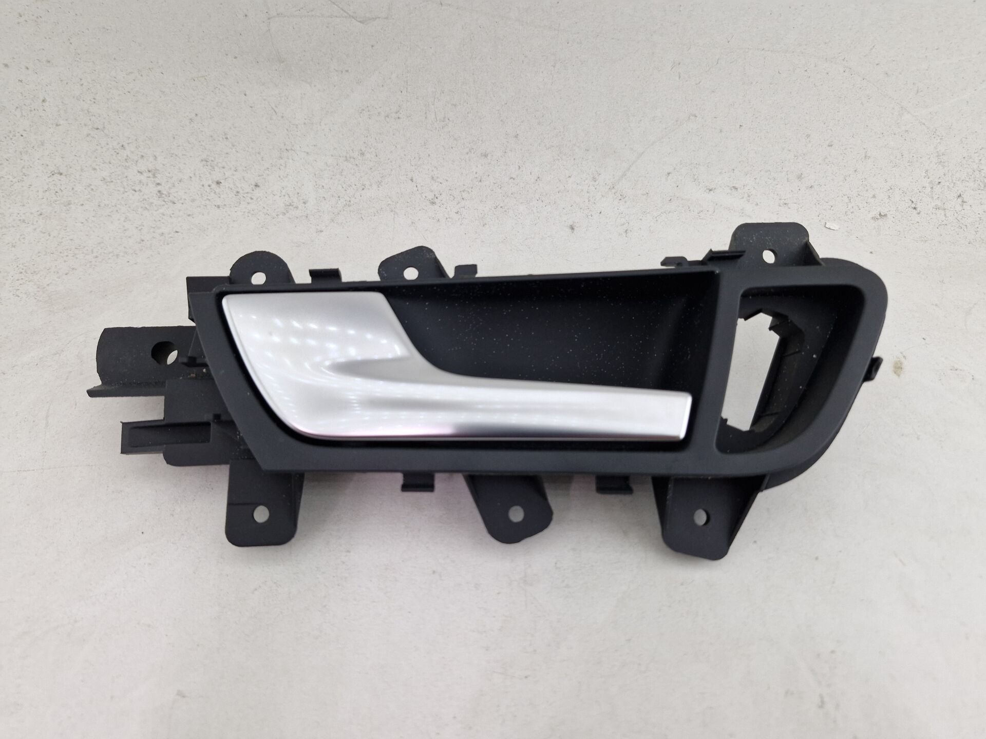 Audi A5 Sportback (8TA) Ön Sol Kapı İçten Açma Kolu (Siyah) (2009-2017) (OEM:8K0837019)